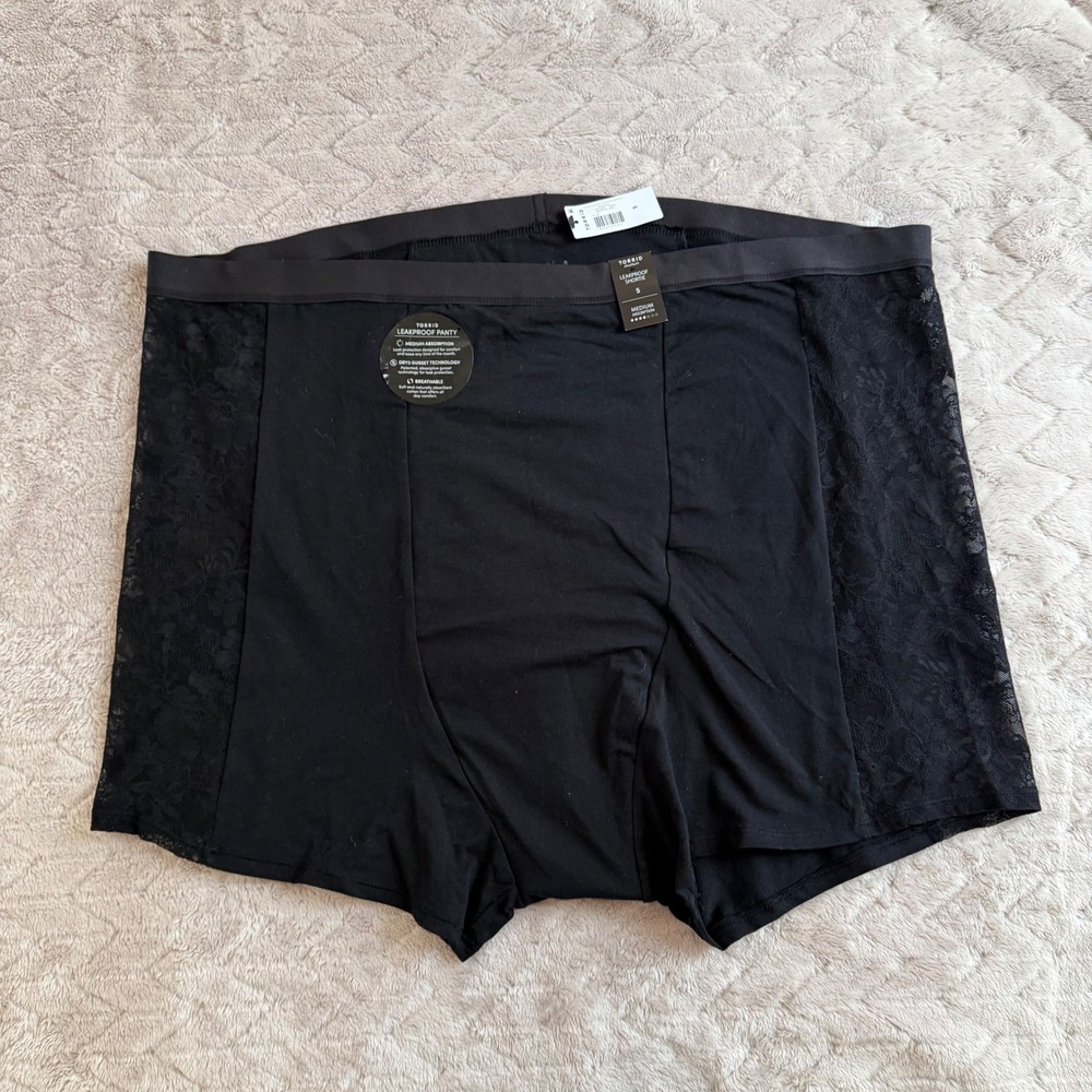 Torrid Leakproof Cotton and Lace High Rise Shortie Panty Black Size 5 NWT